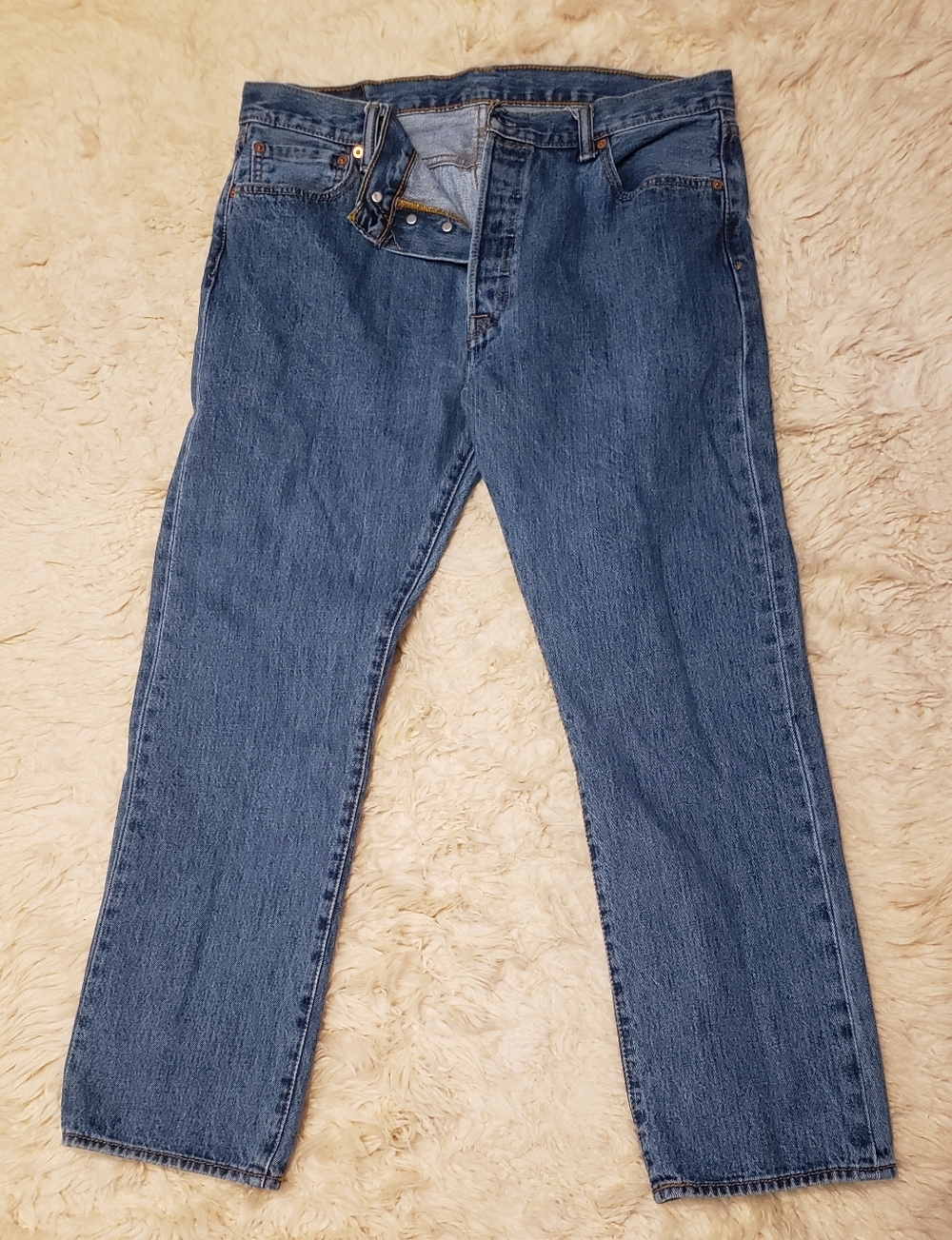 EUC Levi's 501 Jeans, Size W36 L30. No Fraying-Spots-Tears Or Stains. Red R tag.